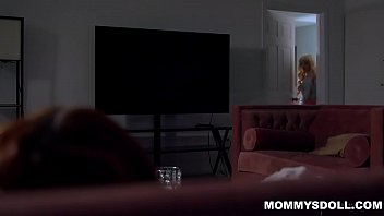 Preview 2 of 3sex Hd Video - Kenzie Reeves convinces the Milfs Kendra James and Mona Wales in a hot lesbian threesome sex
