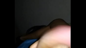 Preview 2 of Hindi Xxx Videos Use Condam - Punheta no quarto