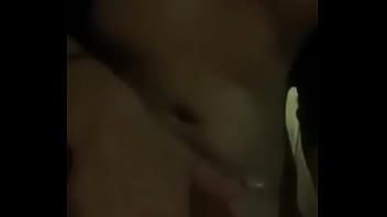 Preview 2 of 10to15 Year Girl Fuck - Flaca Mexicana se masturba en el ba&ntilde_o para mi