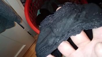 Preview 4 of Porno Cu Animale Zofilie - Smelling sister in law&#039_s panties