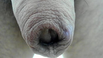 Preview 3 of Cristiano Religion - My foreskin superclose :)