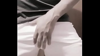Preview 1 of Indonesia Maid And White Guy - Cueca branca pacote