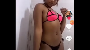 Preview 3 of Fauna Sex - Morenasa rica en bikini