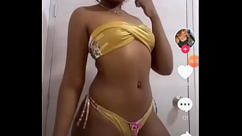 Preview 4 of Fauna Sex - Morenasa rica en bikini