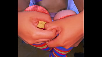 Preview 3 of Doctor Xnxx Shaziya Sahari - El estudiante invit&oacute_ a la madrastra a su habitaci&oacute_n,  y no se detuvieron en caricias.