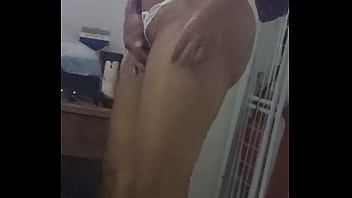 Preview 2 of Bollwood Actor Xxx - Calcinha nova da minha mulher