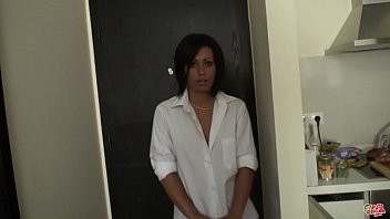 Preview 1 of 15xxx 8sex Video - Los pecados se perdonan con leche sagrada,  Que morenita guapa