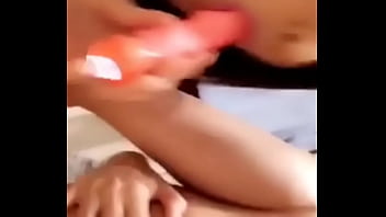 Preview 2 of Women And Animal Sex Fuking - 2 salope se gode pour passer le temps et diffuse sur snap! @lolaofficial20