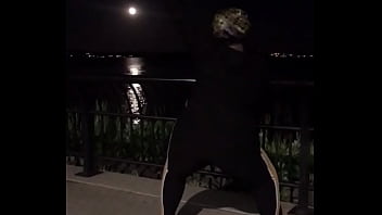 Preview 2 of Xxxmiyakhalifa - Strawberry Moon We Outside After Curfew !!
