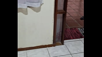 Preview 4 of My Mom Fuck Son Sex Kitchen - Filmei a Ellie Sanches distraida rapidinho