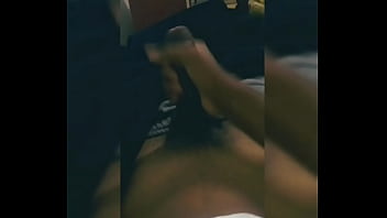 Preview 1 of Rusia Bokeb - novinho punhetando gostoso at&eacute_ gozar compilado