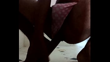 Preview 3 of Unwanted Squirt Massage - Cuzinho quer pau
