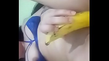 Preview 2 of Sex Perempuan Keluar Air Mani - Catherine Osorio playing with Banana