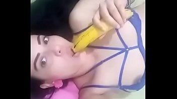 Preview 1 of Sex Perempuan Keluar Air Mani - Catherine Osorio playing with Banana