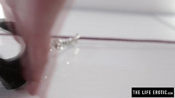Preview 1 of Love Ayu Xxx - Redhead teen that loves bondage fingers herself hard