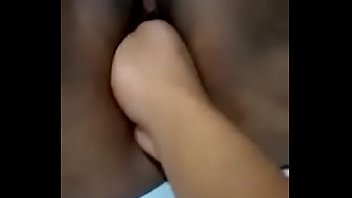 Preview 2 of Oma Mmf - Gorda le gusta que le metan la mano en co&ntilde_o