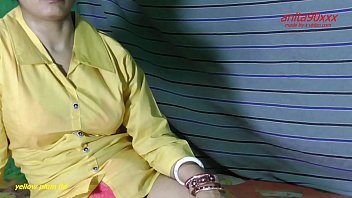 Preview 1 of Teenshop Lifter Com - Indian hot sex sadi sudha bhabhi ne X friend se chudai ker apni chut ki peyas bujhae