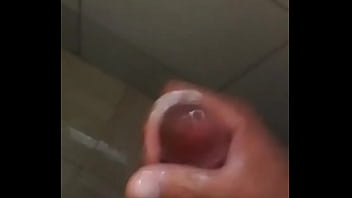 Preview 4 of Andrea Timai Porn Farm - Punheta Gozada cremosa