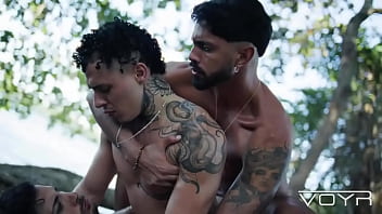 Preview 3 of Please Fuck Me Xxx - I found 2 hotties kissing each other in the cruising and ended up participating A VoyRMedia Present with dicarvalhord...