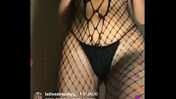 Preview 2 of Big Cock Xxx Jut - Putita espa&ntilde_ola ense&ntilde_a tetas en instagram live