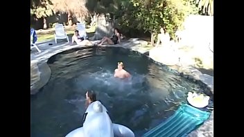 Preview 1 of Ktchhen - Tattooed dude fucks a chubby brunette near the pool in style