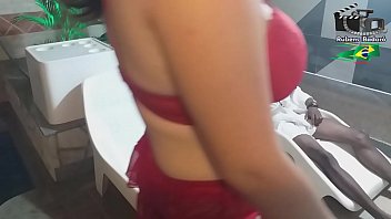 Preview 1 of Bbw Mom N Son Hidden Cam - Negro  dotado Afro-americano fode gostoso a  branquinha tesuda  brasileira Mary RedQueen. ( Completo no Red )