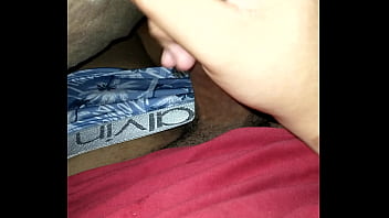 Preview 1 of Ddf Ferro Network - Gozando antes de dormir.