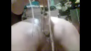 Preview 1 of Exploited Babysitter Emy - se pierde platano en su culo