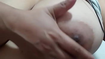 Preview 2 of Masaaj Pornoo - Tetas de amiga milf Chilena