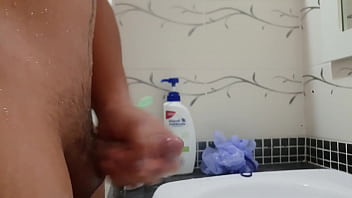 Preview 4 of Red Cradle - Show cumming