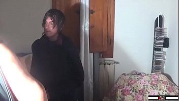 Preview 1 of Big Tity Porn - Matura BBW si sbatte lo sguattero gracilino