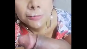 Preview 2 of New Sexcom Movi - Le encanta la leche en su cara