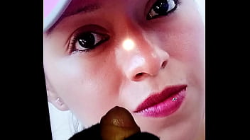 Preview 3 of Sleeping Stepmom Hot - Tributo a Anzures