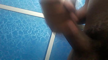 Preview 3 of Must Beatiful - Gozando no banheiro