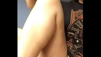 Preview 1 of Massage Too Hard Rape - Me lo manda por WhatsApp