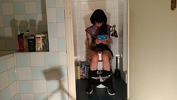 Preview 2 of Big Cook China - Sexy goth teen pee &amp_ s. while play with her phone pt2 HD