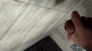 Preview 4 of Village Xxx Sexy Videvo - Sogra chupando seu genro enquanto sua filha tomava banho de piscina ( Alessandra Marques )