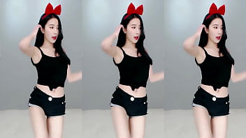 Preview 3 of Xxxxxx 20 O - G&aacute_i Trung Quốc nhảy em bị bệnh