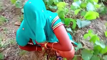 Preview 4 of Compilation Latex - नई-नवेली सुन्दर भाभी को झाड़ी में बुलया ओर काम लगा दिया