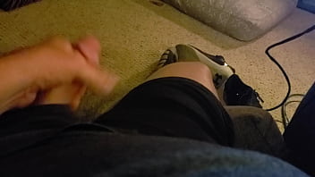 Preview 2 of Hunder Hunt - Jerking off