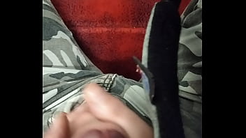 Preview 4 of Sexybideo Old - Ręczne rob&oacute_tki w metrze