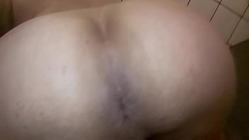 Preview 2 of Sexo Ardiente Y Duro - Depois de depilar o cuzinho , ele quer rola