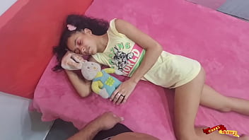 Preview 1 of Servent Sex Malayalam Vedio Free - Minha enteada me deu o cuzinho escondido no Natal