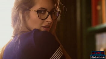 Preview 2 of Brazzrez 3gp - Russian college teen Taya Vais gives us a sensual striptease