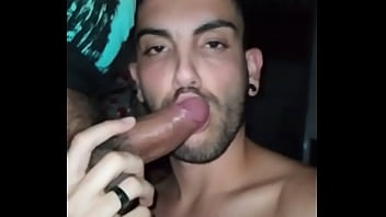 Preview 4 of Nena Rap - Mamando um urso da piroca gostosa