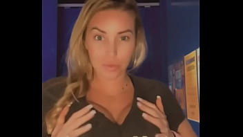 Preview 2 of Dasha Masturbates - Samantha Saint 35