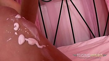 Preview 1 of Video Porn Jepang - Dark-haired teen can&#039_t stop playing with her pussy