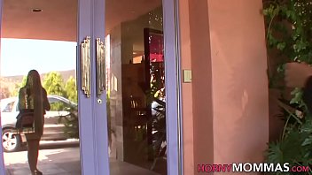 Preview 3 of Iporntv Inteen - Stepmom and teen in lesbian threeway