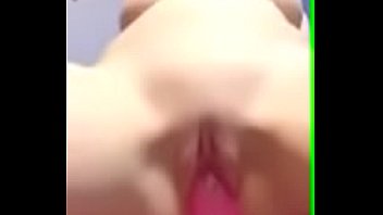 Preview 2 of Gangbang Daughter Crying - chica montando un dildo grande