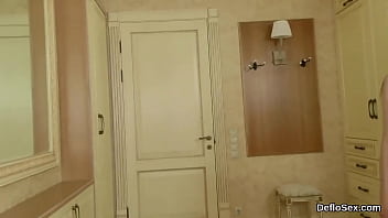 Preview 1 of Mom And Son Xxxx Porn Videos - Arousing kitten fingers juicy snatch until she is coming